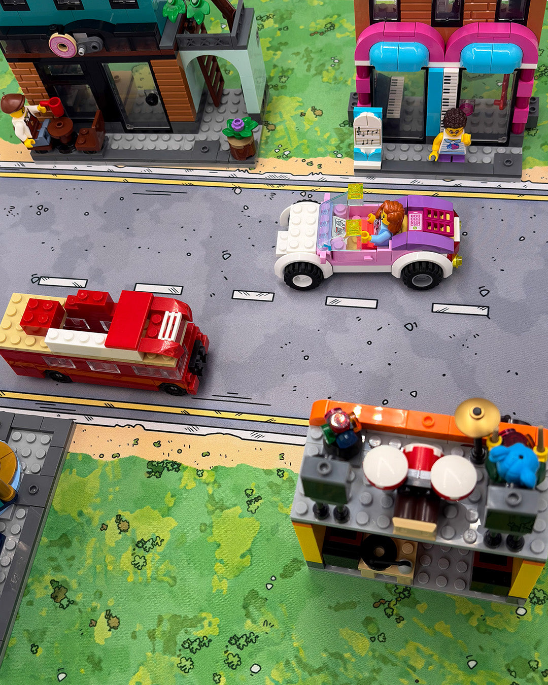 Mats compatible with Lego bricks