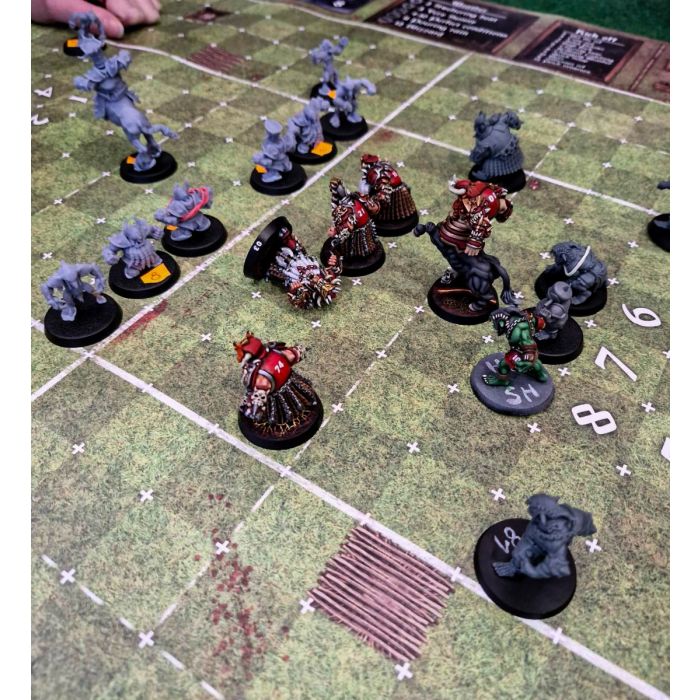 Pitch 35.5" x 27.5" / 90cm x 70cm - single-sided rubber mat compatible with Blood Bowl / Blood Bowl 7s