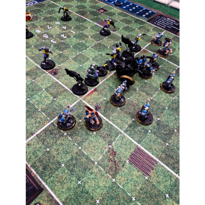 Pitch 35.5" x 27.5" / 90cm x 70cm - single-sided rubber mat compatible with Blood Bowl / Blood Bowl 7s