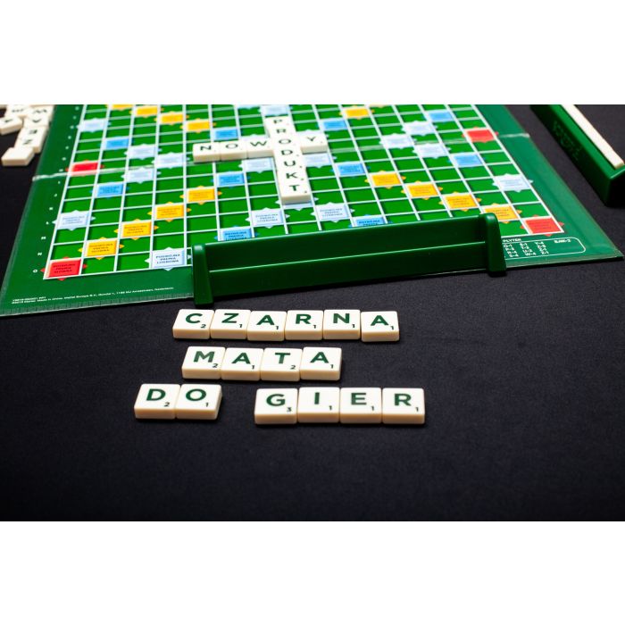 Universal black mat in size 120 x 80 cm dedicated to board games